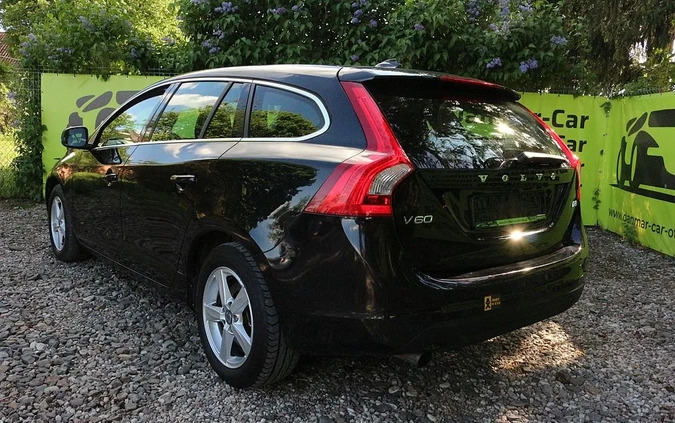 Volvo V60 cena 38900 przebieg: 233000, rok produkcji 2012 z Zalewo małe 379